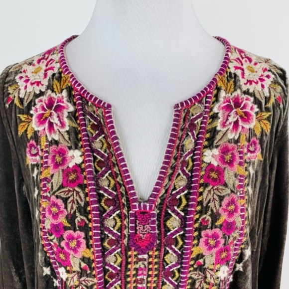 Johnny Was Velvet Top - Picture 2 of 10